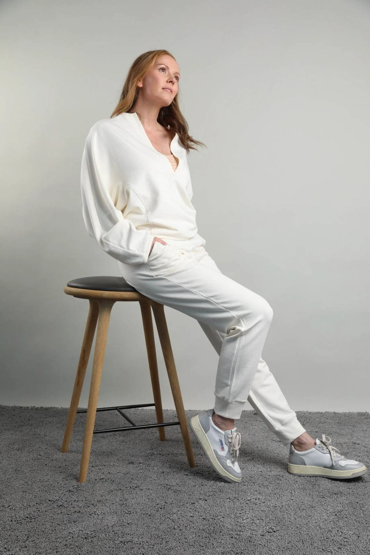 Keren Fleece Jogger - Image 11